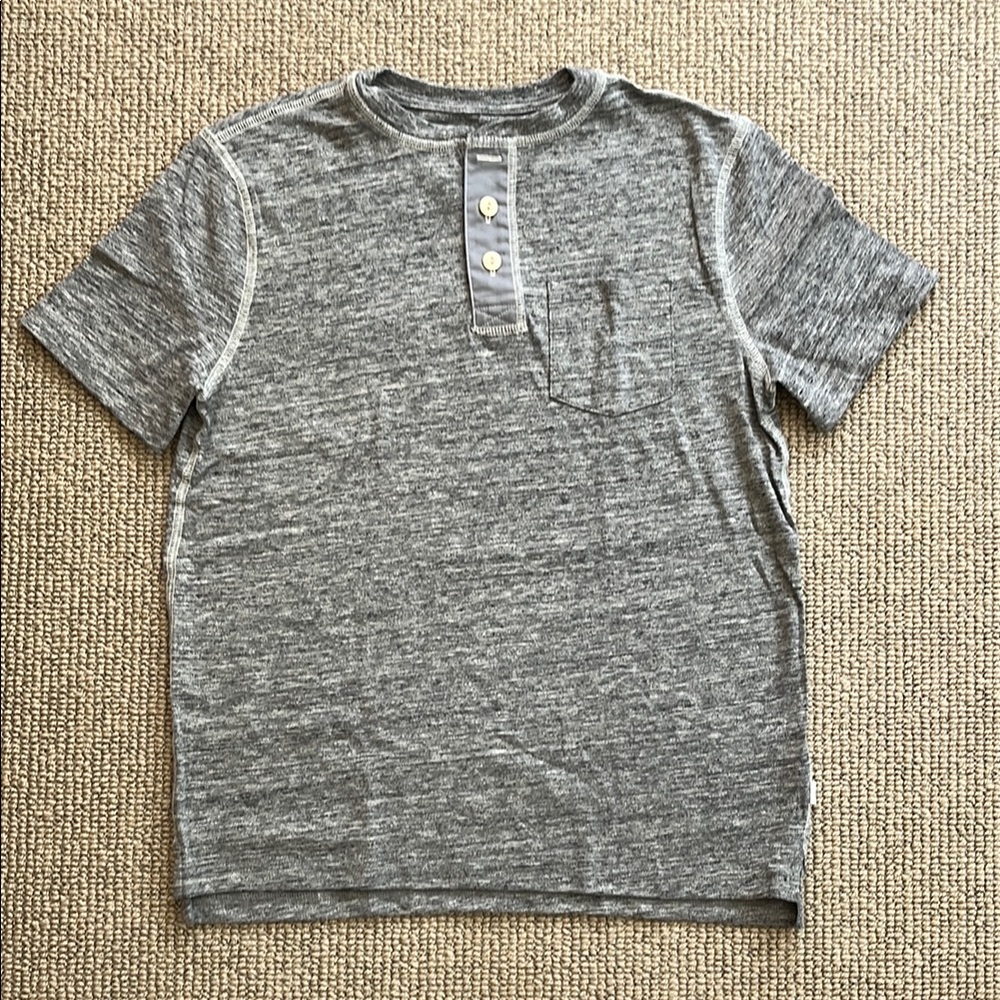 🆕 GAP Gray Short Sleeve Henley Shirt